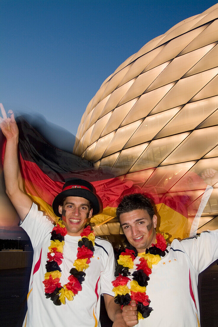 Deutschland Fans jubeln, Allianz Arena, Fussballstadion, München, Bayern, Deutschland