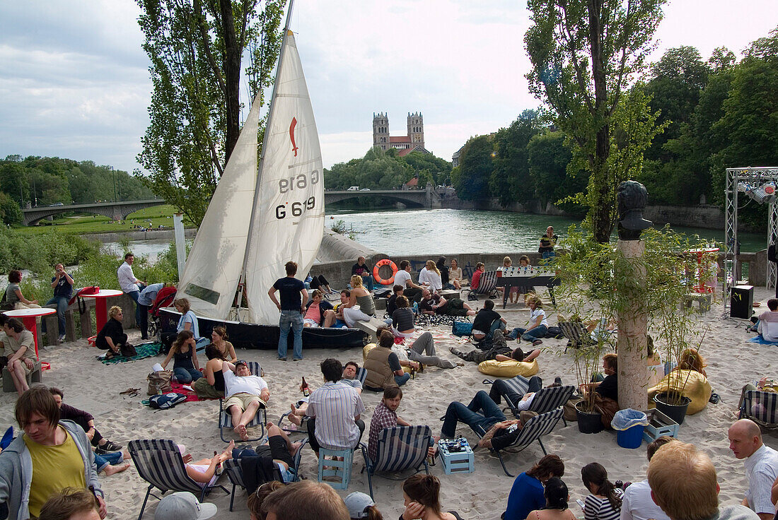 Strandbar an Corneliusbrücke, Lehel, München, Bayern, Deutschland