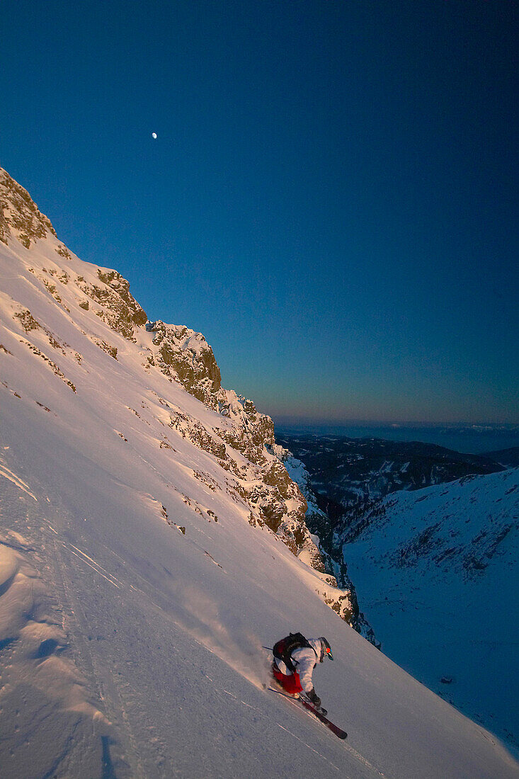 Man, Skiing, Powderturn, Sunset, Downhill, Falkertsee, Carinthia, Austria