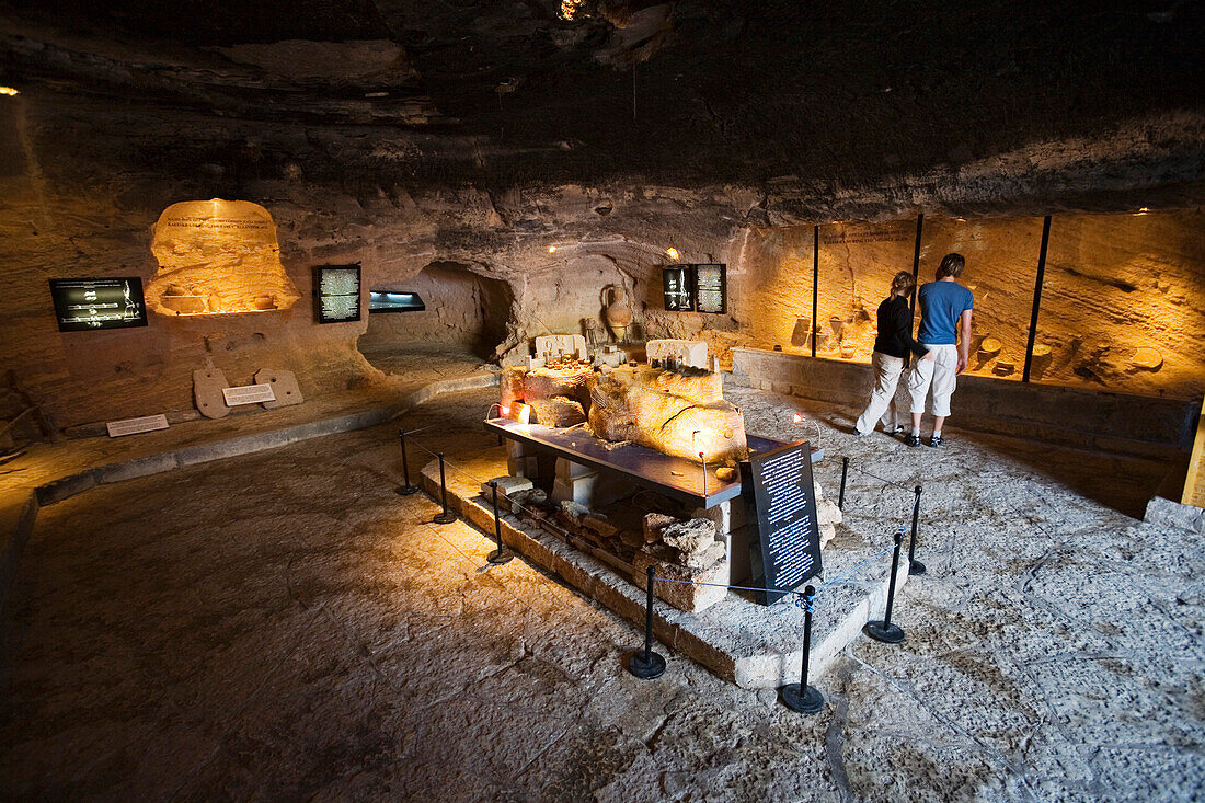 Menschen im Museum Kaliakra, Kap Kaliakra, Schwarzes Meer, Bulgarien, Europa