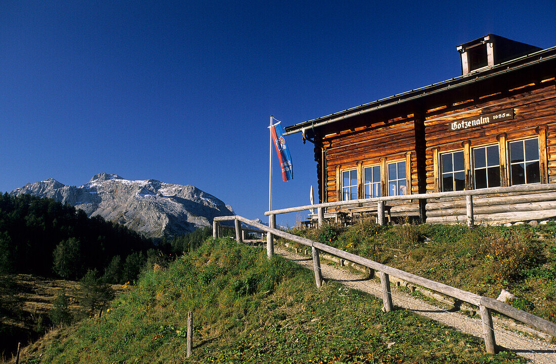 alpine hut Gotzenalm with Funtenseetauern, Berchtesgaden range, Upper Bavaria, Bavaria, Germany