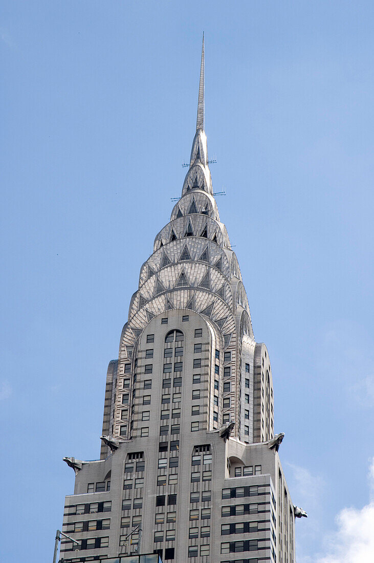 Chrysler Building in front of blue sky, Manhattan, New York, USA