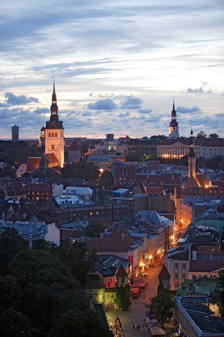 Old town, viru street in the front leads towards the old city hall, Nikolai Church to the left, Tallinn, Estonia