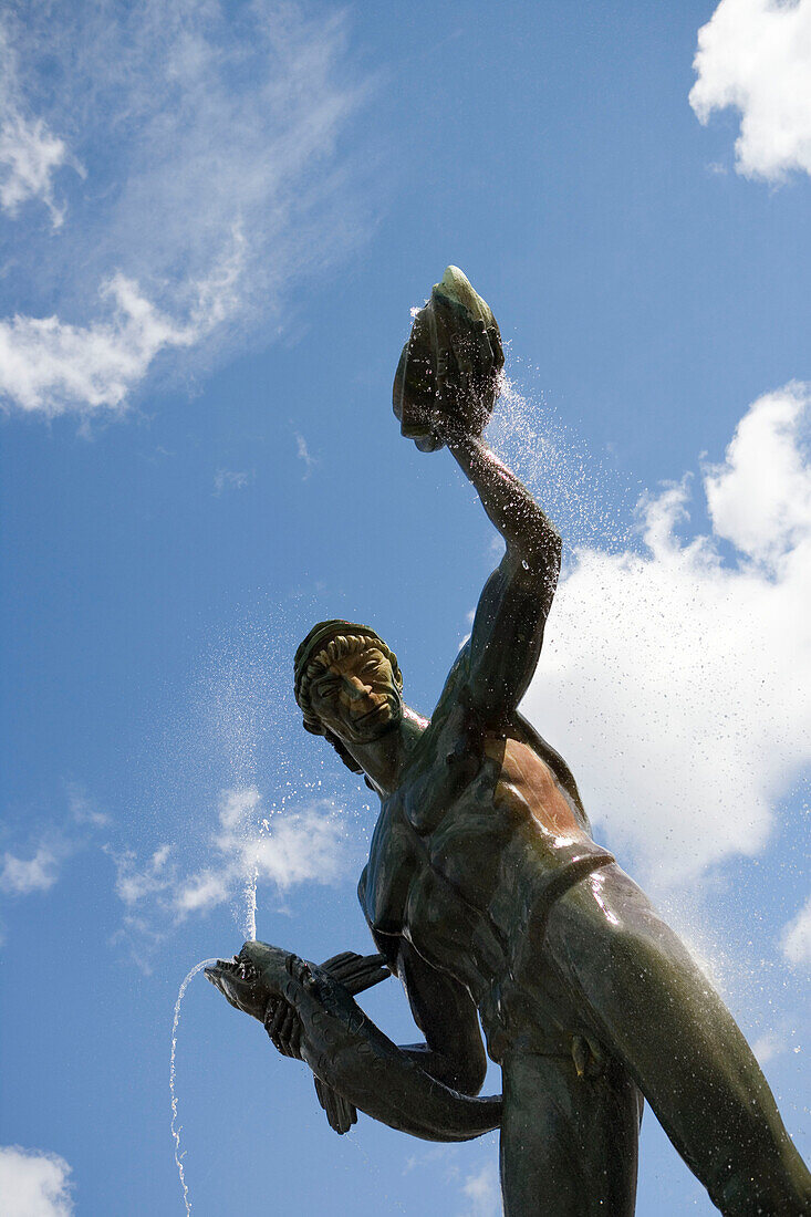 Skulptur am Poseidon-Brunnen, Götaplatz, Göteborg, Schweden, Skandinavien, Europa