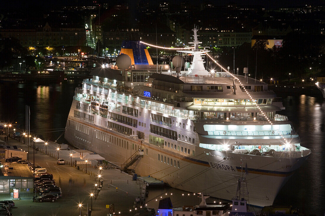 Beleuchtete MS Europa bei Nacht, Stockholm, Schweden, Skandinavien, Europa