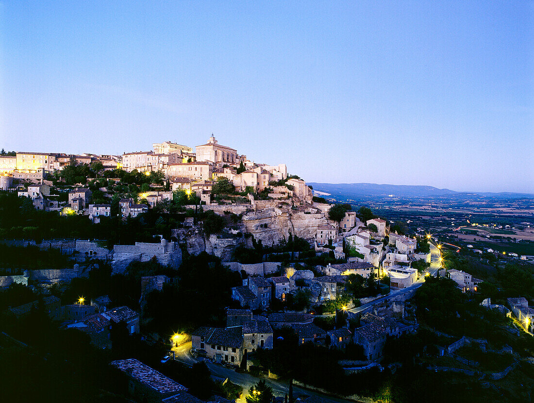 Gordes, Dorf in der Nähe von Apt, Luberon-Tal, Vaucluse, Provence, Frankreich, Europa