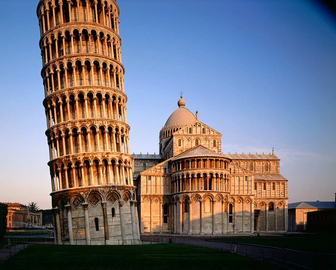 Leaning Tower of Pisa, Cathedral, Tuscany, Italy