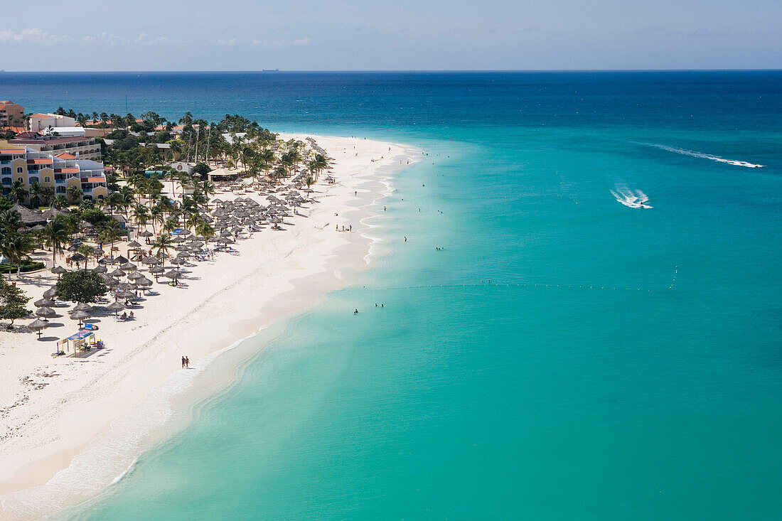 Luftaufnahme vom Eagle Beach, Aruba, ABC-Inseln, Niederländische Antillen, Karibik