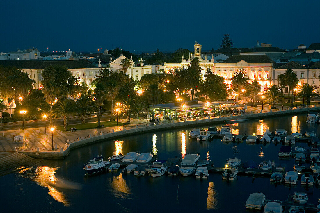 Faro Jachthafen bei Abend, Algarve, Portugal