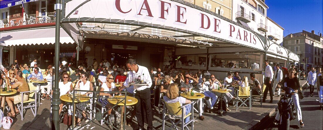 Cafe Paris at harbour, St. Tropez, Cote d Azur, France