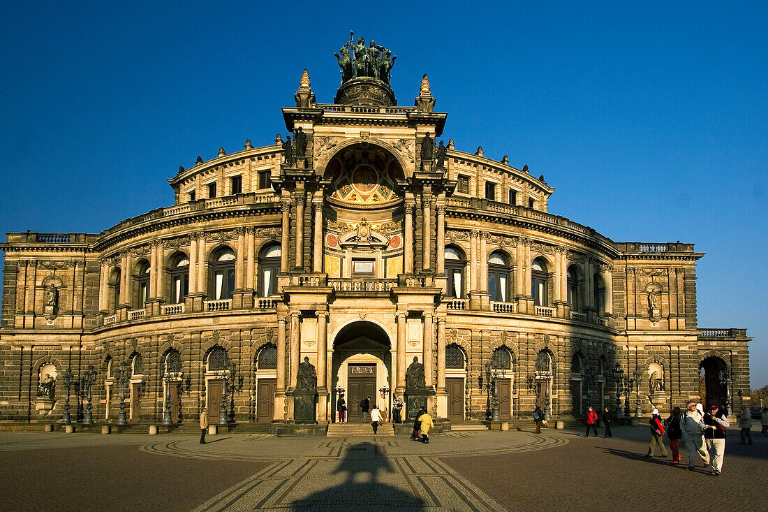 Theaterplatz, sächsiches Opernhaus, Sachsen, Dresden