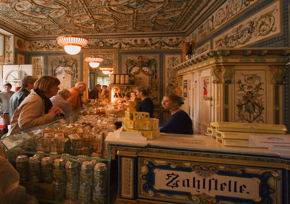 Dresden, Pfundsmolkerei, cheese shop in historical room