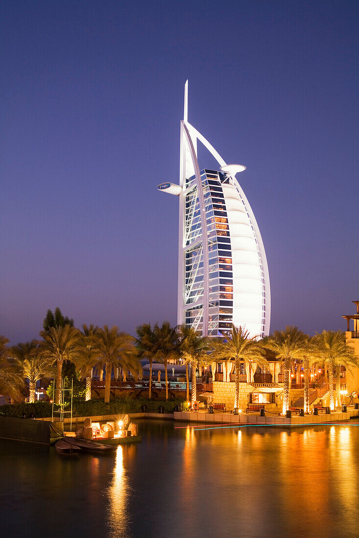 Dubai Jumeirah Strand, Burj al Arab Hotel