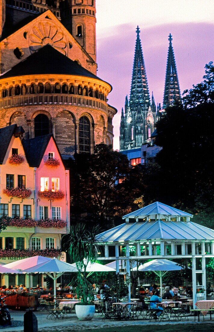 Köln, Altstadt, Fischmarkt, Strassencafe, Altstadtfassan