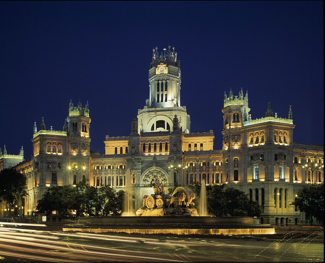 Madrid, Plaza La Cibeles, Brunnen ,im Hintergrund Hauptpost