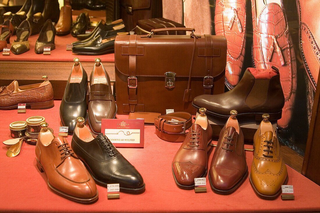 Palma  Mallorca, shop window, luxery shoes