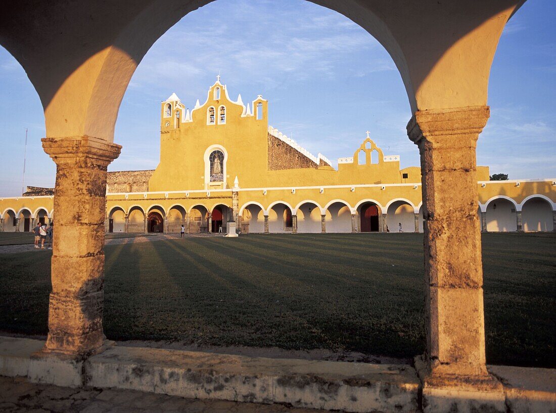 Franciscan monastery, Izamal, Yucatan, Mexico
