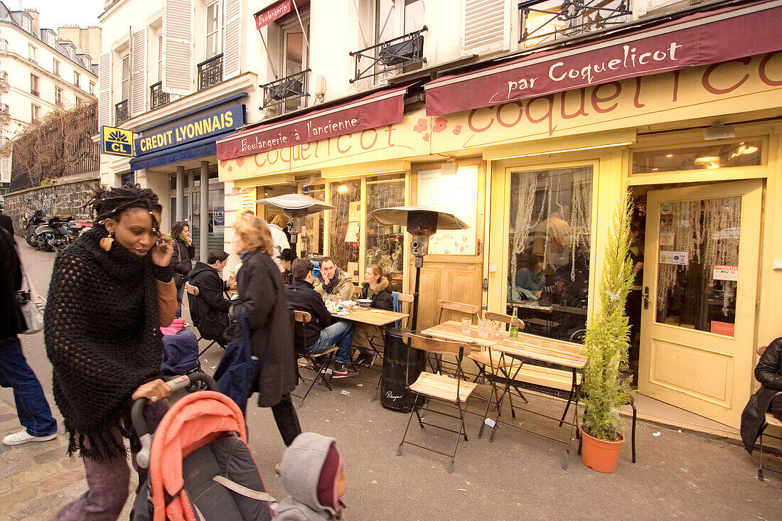 Montmatre Café, Frauen mit Kinder, Paris Frankreich