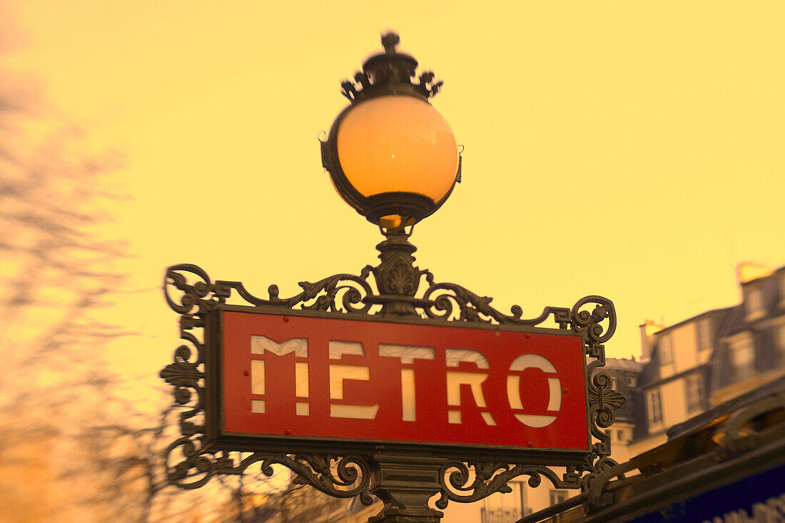 St. Germain Metro, Jugendstil, Paris, Frankreich