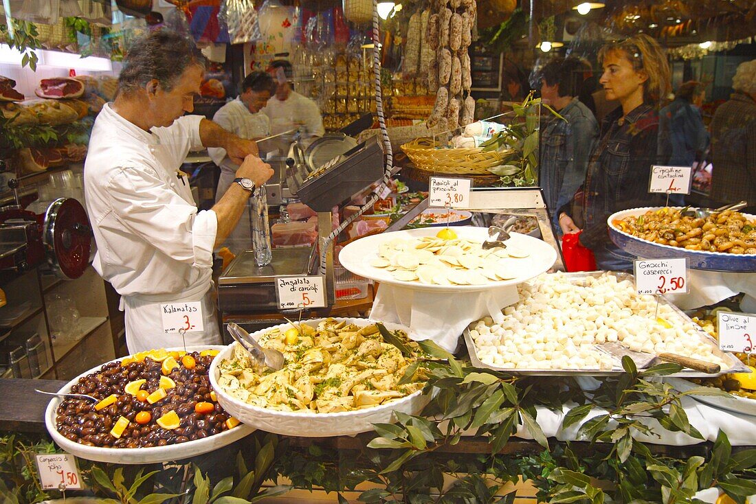 Switzerland, Tecino, Lugano, old city center, Via Pessina, delicatessen