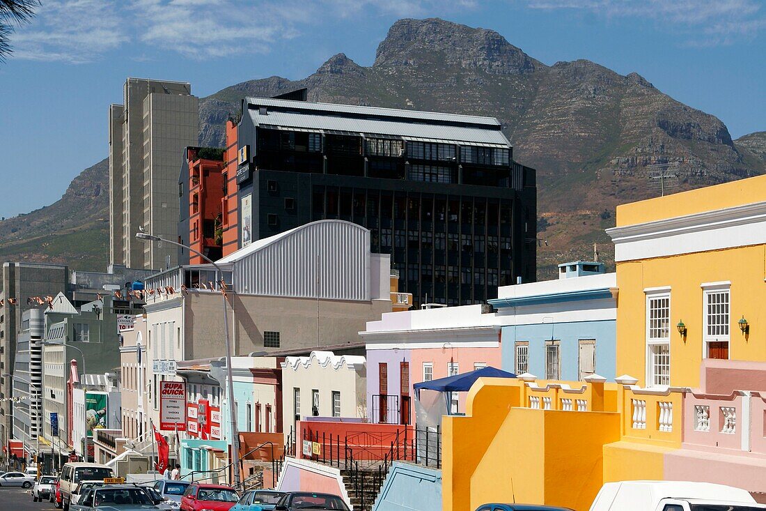 Südafrika, Kapstadt, Bo Kaap, farbige Häuser, down town, Tafelberg