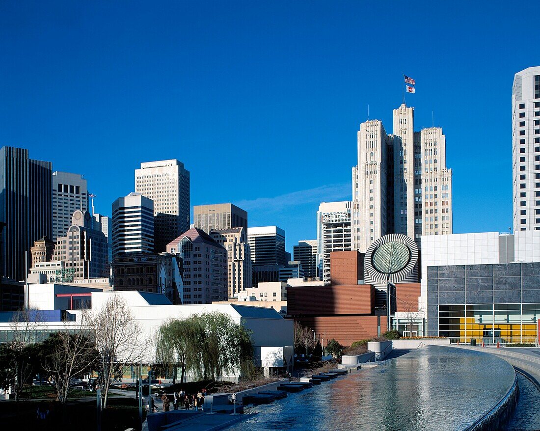 San Franciso Museum of Modern Art Skyline Moscone Center, USA