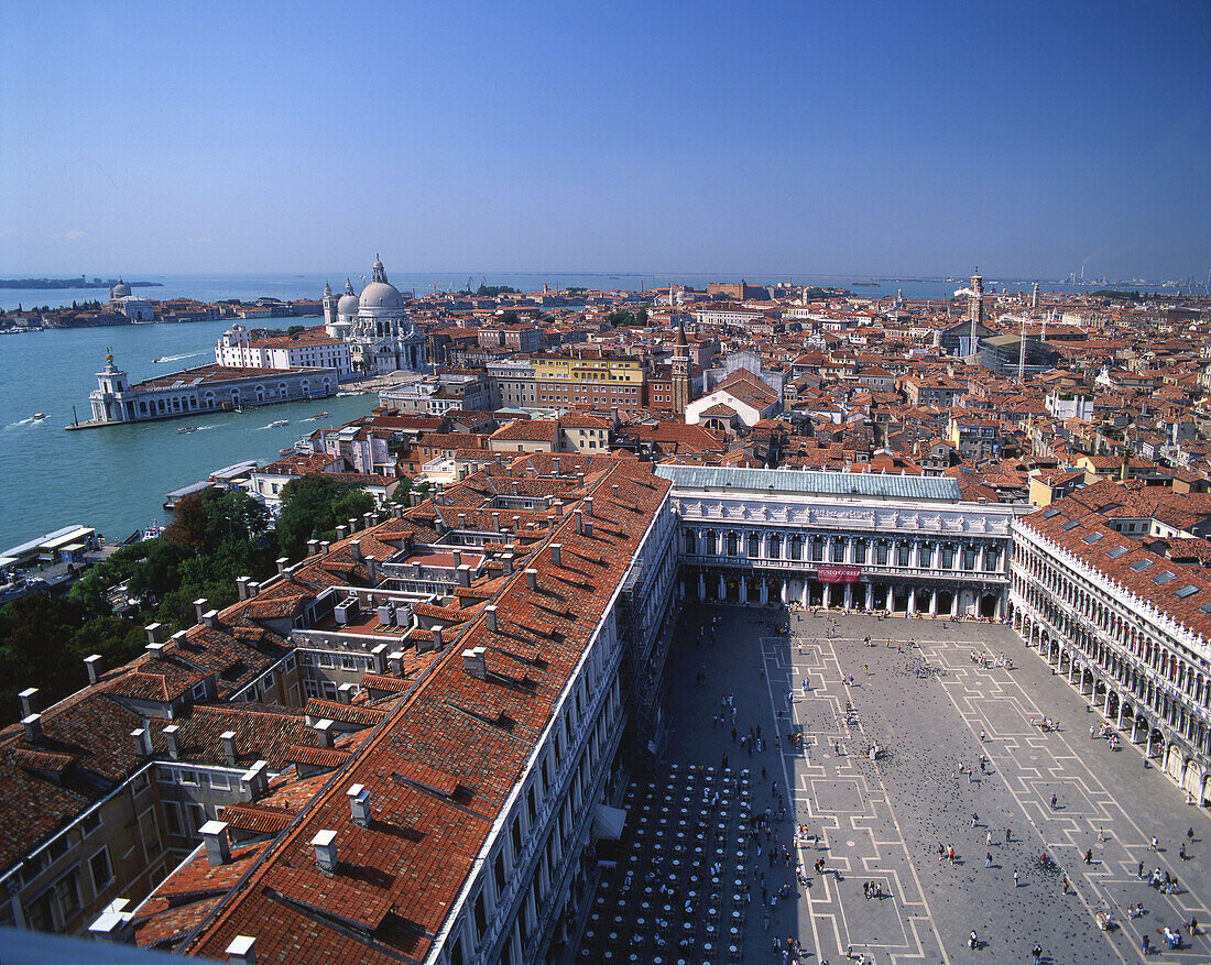Italy, venice, St Marks square, San Marco, birds eyes view , tourists