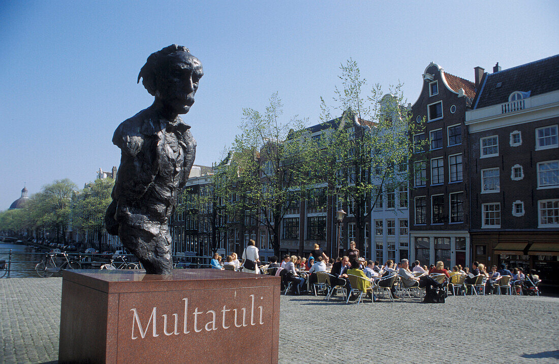 Denkmal des Schriftstellers Multatuli (Eduard Douwes Dekker, 1820 - 1887), Torensluis, Singel, Amsterdam, Holland, Europa