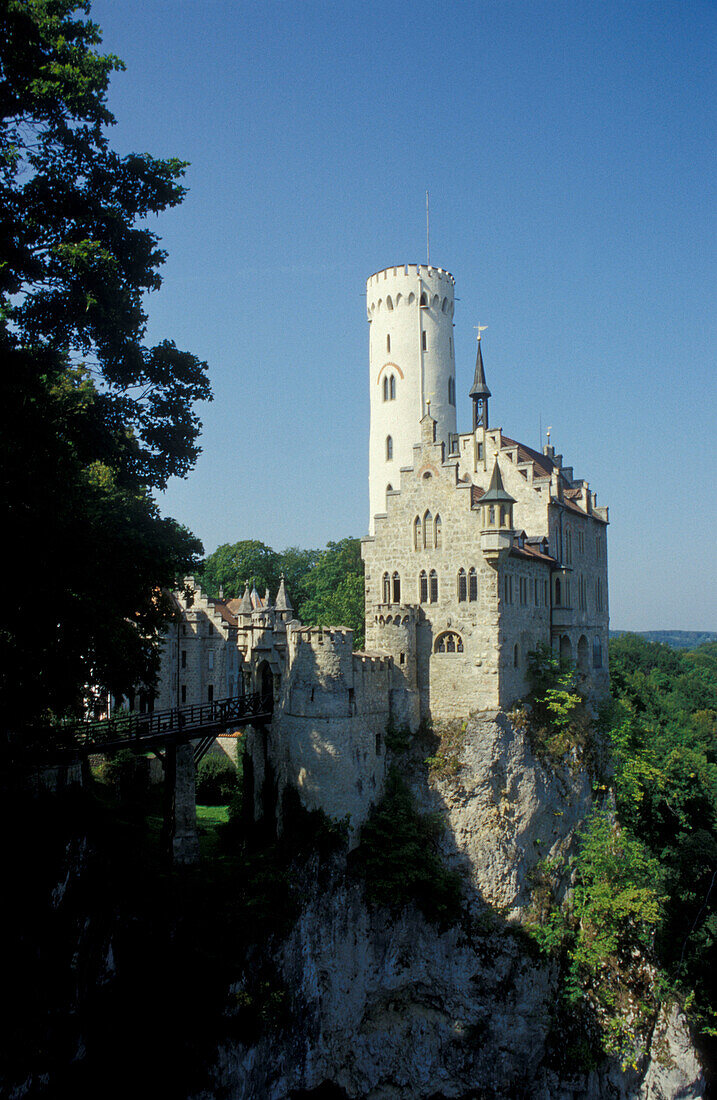 Lichtenstein castle, Swabian Alb, Baden-Wuerttemberg, Germany, Europe