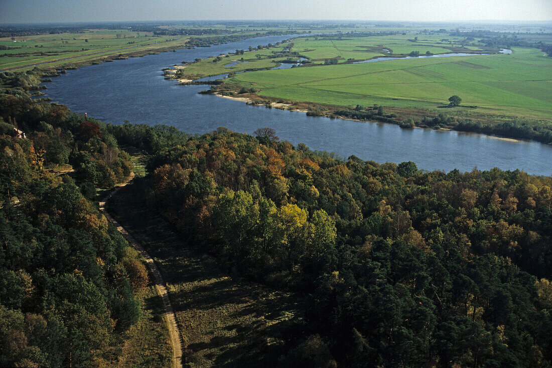 Luftbild Elbe, Norddeutschland, Oberelbe, Hitzacker, Elbufer