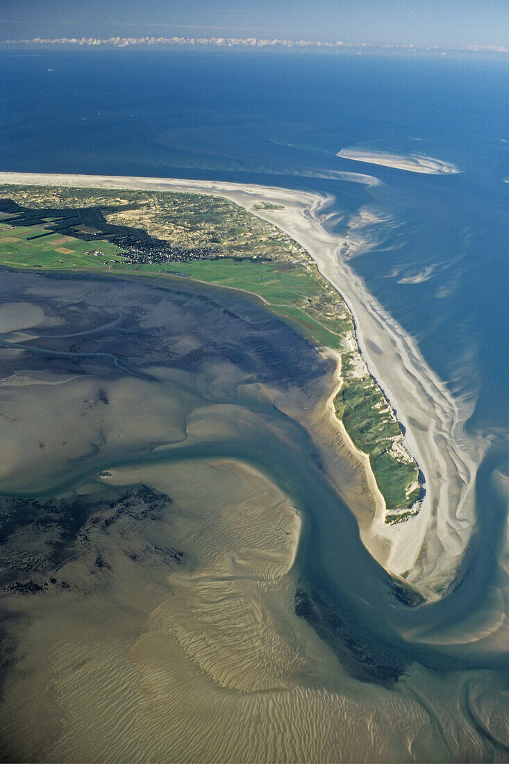 Luftbild Amrum, Kniepsand, Nordfriesische Inseln, Strand, Dünen, Watt, Wattenmeer, Nordsee, Schleswig-Holstein