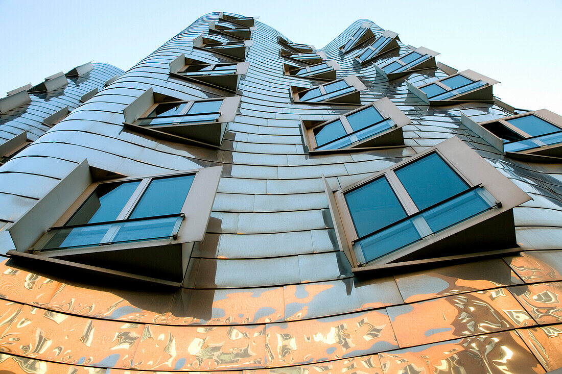 Close up of an office building, Neuer Zollhof, modern architecture from Frank O.Gehry, Media Harbour, Düsseldorf, state capital of NRW, North-Rhine-Westphalia, Germany