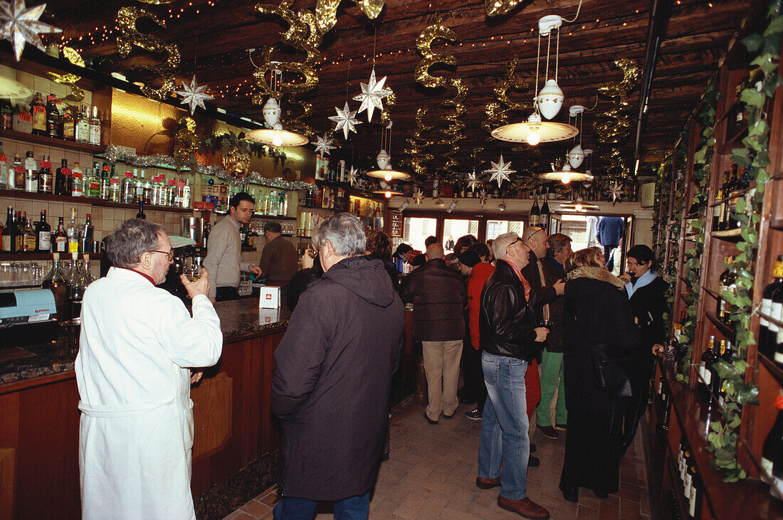 Wine bar in Dorsoduro, Venice, Italy