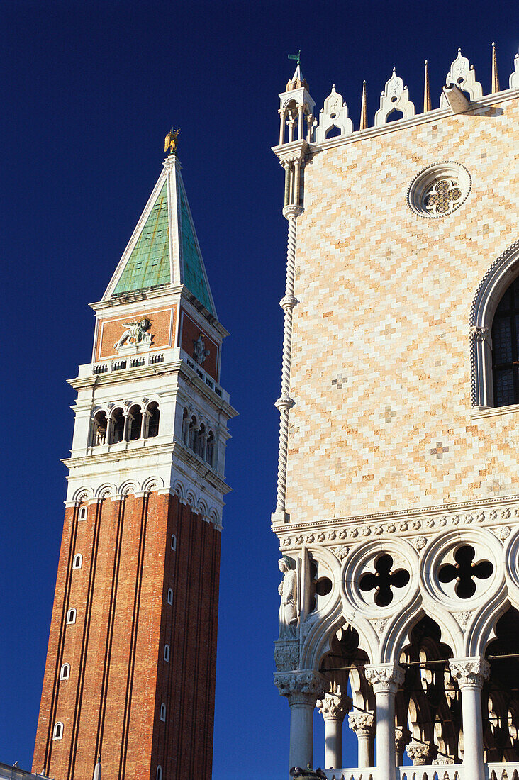 Campanile und Dogenpalast, Venedig, Italien