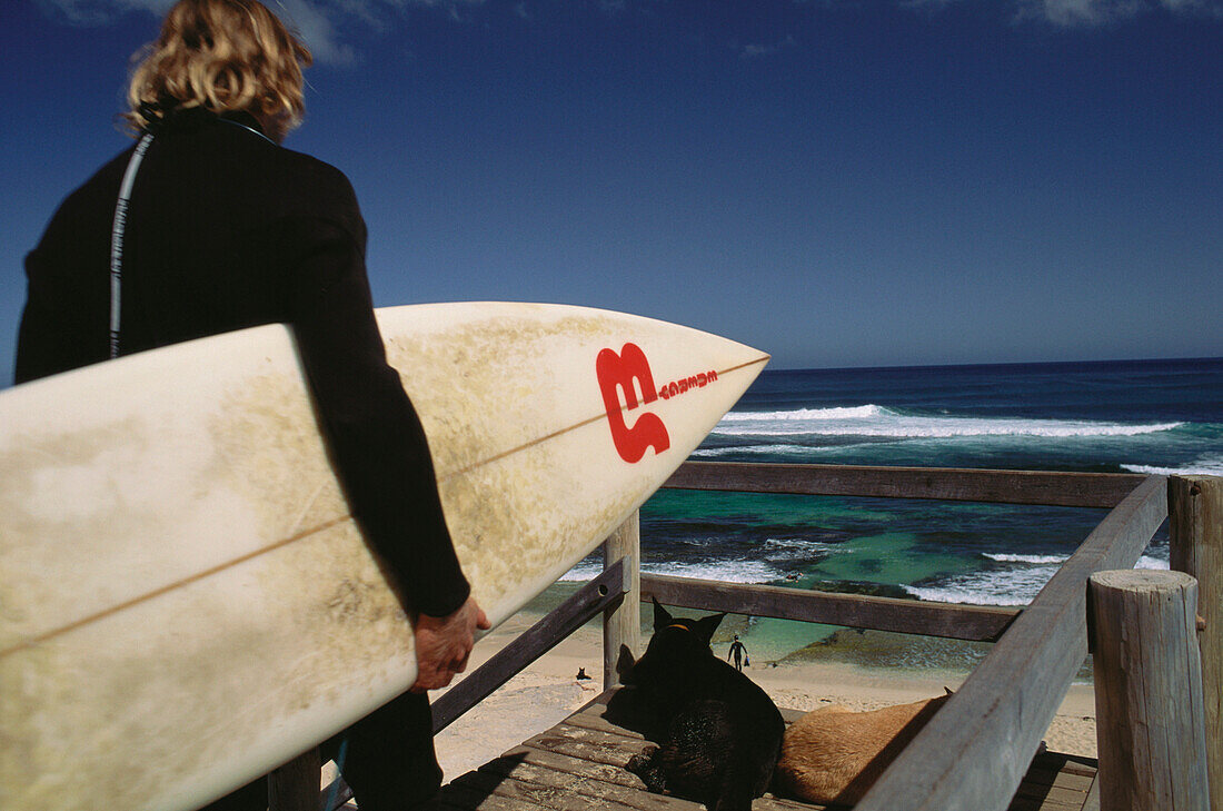 Surfer in Prevelly Park, Margaret River Mouth, West Australia