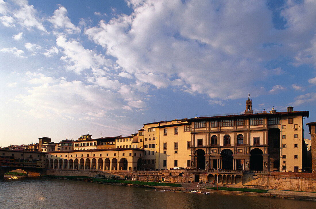 Vasari Corridor and Uffizi Gallery at Arno river,  Florence, Tuscany, Italiy