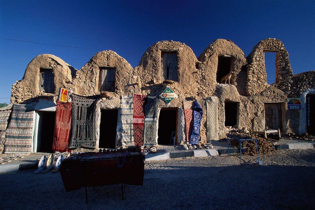 Former granary, Ghorfas, Greniers, now a souvenir shop, Metameur Berber Village, Tunesia