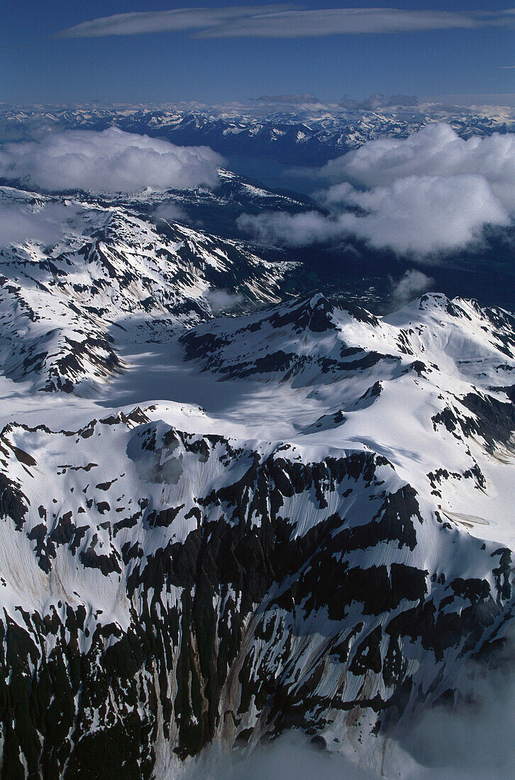 Berge, nordwestlich von Juneau, Gebirge, Schnee, Alaska, USA