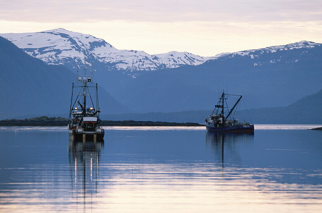 Fishing boats, Inside Passage of the Alaskan Panhandle, Mountains, Southeast Alaska, USA