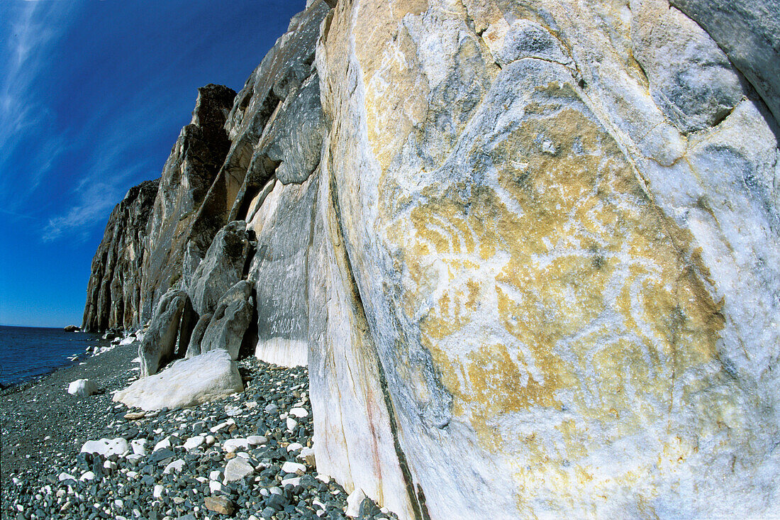 Petroglyphen mit Hirsche bei Saganzaba, Weiße Felsen, Baikalsee, Sibirien, Russland