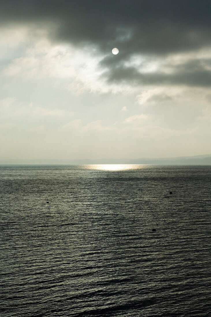 Starnberger See am Abend bei Gewitterstimmung, Bayern, Deutschland