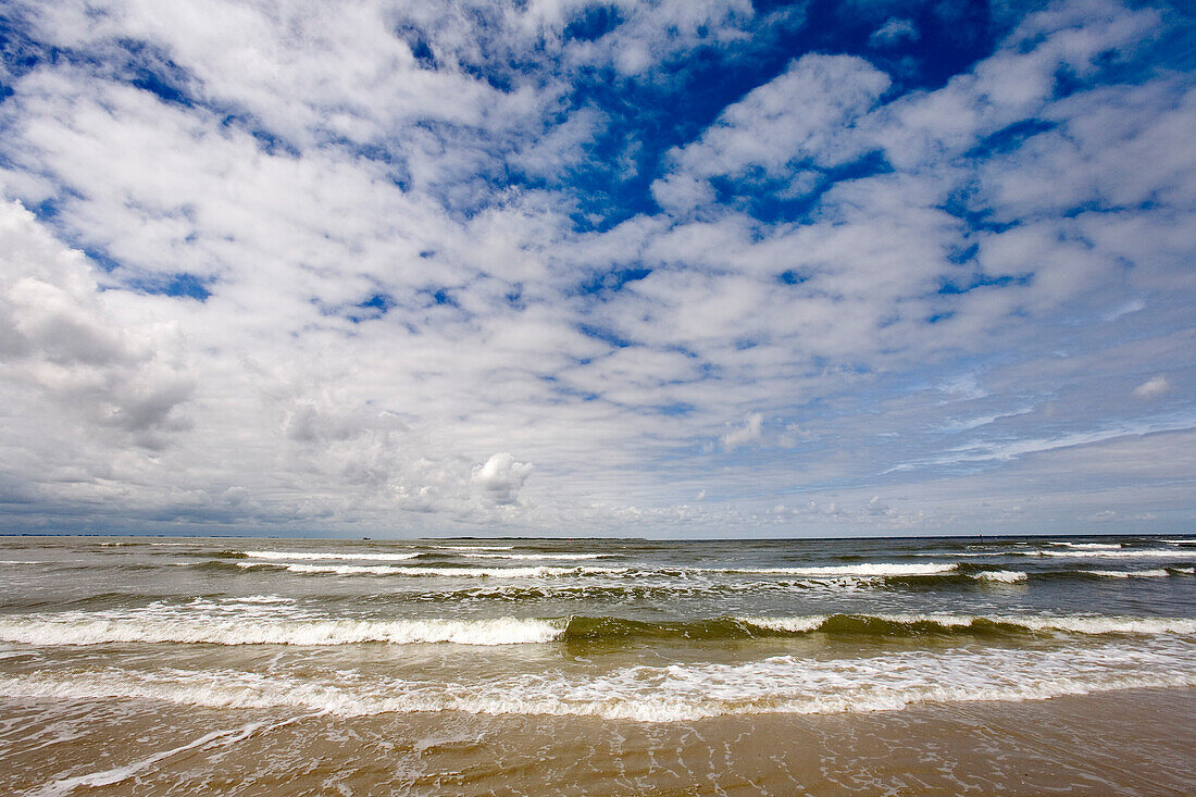 Meer und Wolken, Spiekeroog, Ostfriesische Inseln, Ostfriesland, Niedersachsen, Deutschland