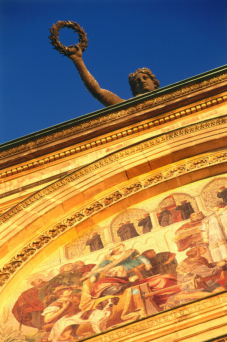 Detail vom Maximilianeum in der Abendsonne, München, Bayern, Deutschland