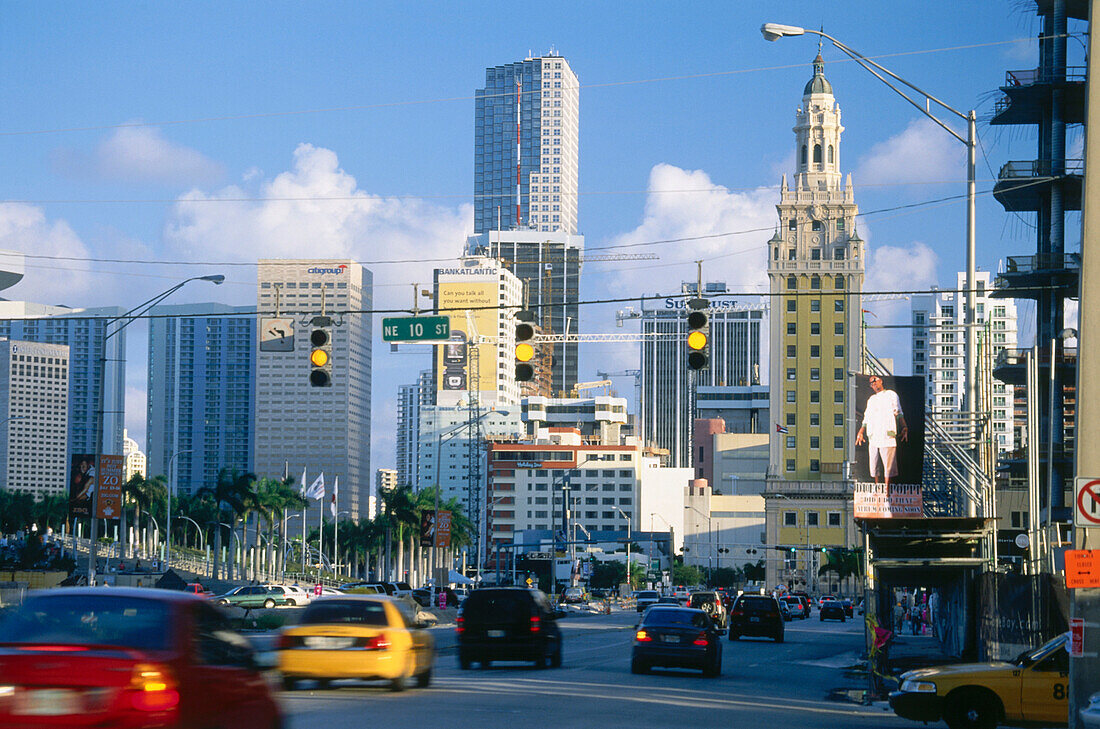 Street impression, Downtown, Miami, Floria, USA