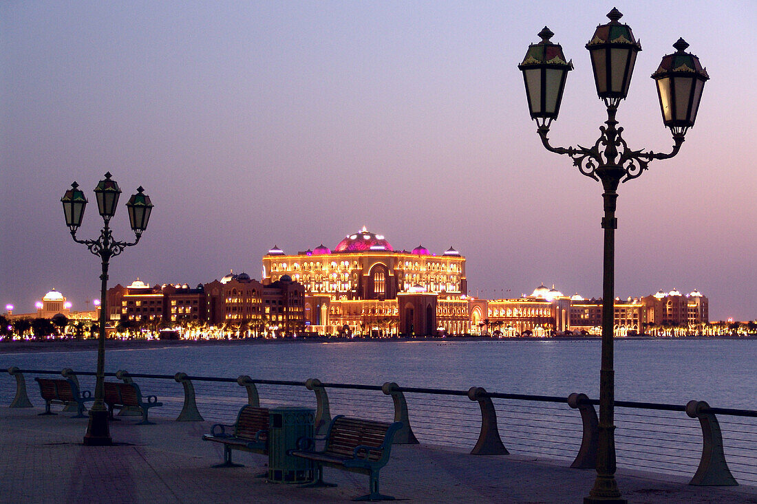 Das Emirates Palace Hotel in Abu Dhabi, Vereinigte Arabische Emirate, VAE