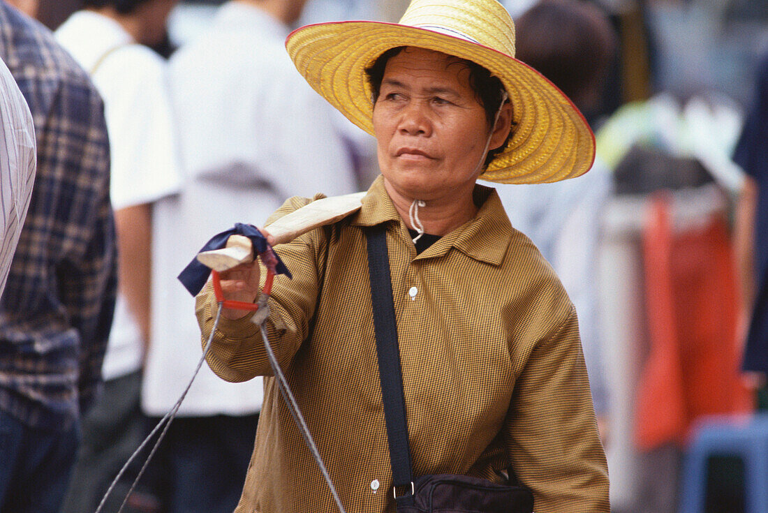 Eine Frau, Straßenverkäuferin, Stadt, Bangkok, Thailand