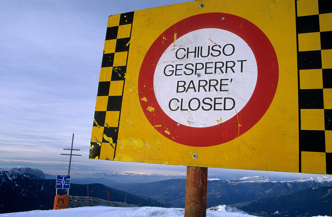 sign closed on ski piste, Plose, Dolomites, South Tyrol, Alta Badia, Italy