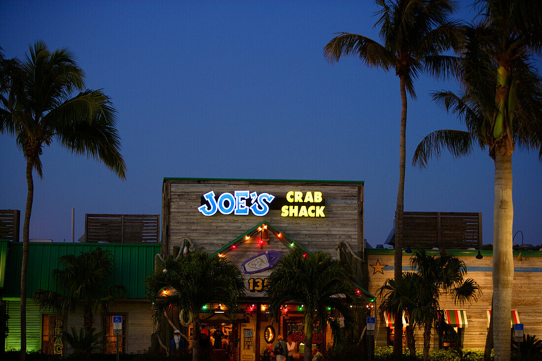 Joe's Crab Shack Restaurant, Naples, Florida, USA