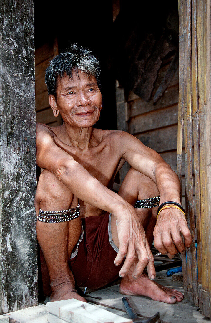 Punan man, Borneo, Sarawak, Gunung Mulu NP, Malaysia