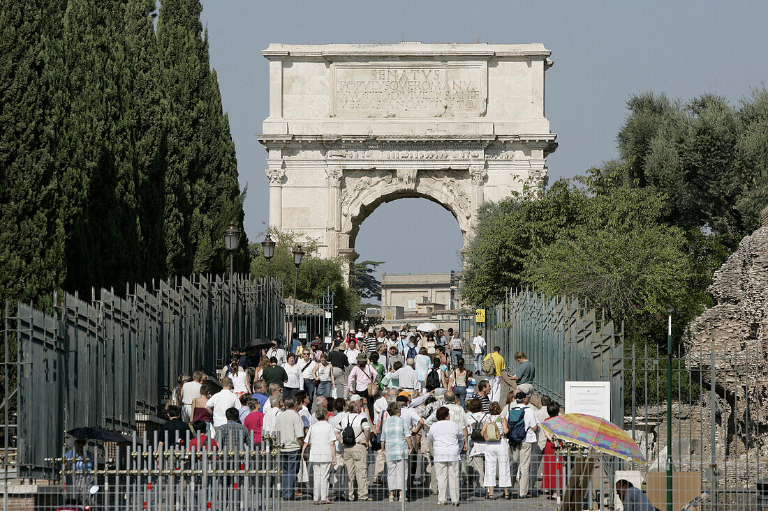 Das Tor von Titus vor dem römischen Platz, Titusbogen, Rom, Italien